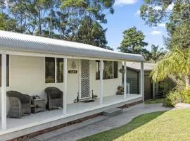 Jillby's House - 3 BR home near Narrawallee Beach
