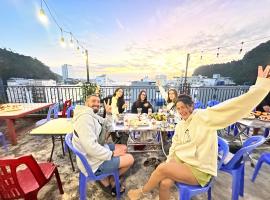 CatBa Sky View Hotel，位于吉婆岛的酒店