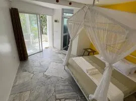 Lonos Circle Private Garden