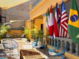 Roomies Hostel - Roma，位于墨西哥城的酒店