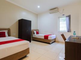 RedDoorz near T1 Juanda Airport，位于Dares的酒店