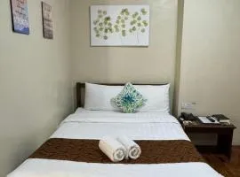 Elliannah Pines Hotel