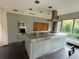 zandhoven vila，位于Zandhoven的酒店