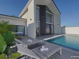 como - שתי וילות יוקרתיות עם בריכה פרטית מחוממת ומקורה