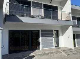 E - Beautiful 2 bedroom Terraced Home