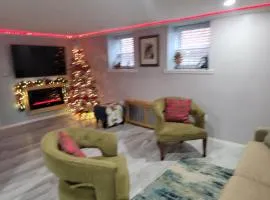 Lovely 2 bedroom Apartment with 2 Entrance and Parking with a fee