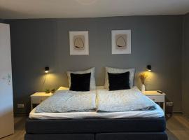 5 room apartment in the heart of Flensburg，位于弗伦斯堡的酒店