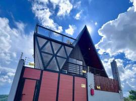 33 0VG by Tasha's Place，位于安蒂波洛的酒店