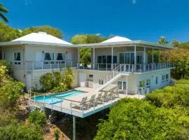 Maria Breeze Villa - Stunning Ocean & Sunset Views Private Pool Spacious Rooms
