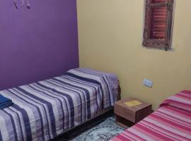Hostel Portal del Sol，位于菲安巴拉的酒店