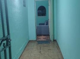 Alojamiento Lucia cerca del anfiteatro, costanera sur, centro，位于科连特斯的酒店