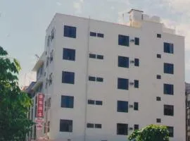 基纳巴卢酒店