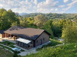 La Canton，位于Adunaţi的酒店