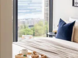 Victoria Tower Luxury High Rise City Stay