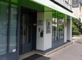 里维斯巴黎拉德芳斯贝斯特韦斯特酒店