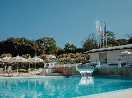 绿色花园村旅馆，位于锡罗洛的酒店