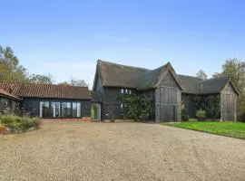 Scotland Hall Barn, Stoke by Nayland, Suffolk