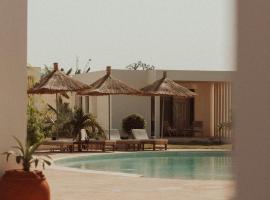 Kawga Hôtel，位于Ngaring的酒店