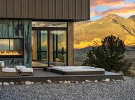 Eagles Wings, Condé Nast Luxe Yellowstone Retreat