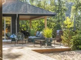 Architect-Designed Holiday Home Close To The Water