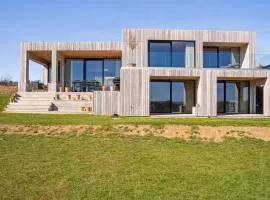 Fantastic House by the Lake in Skødstrup Perfect for for family and long stays