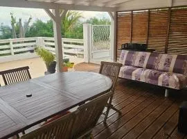 Appartement spacieux avec vue sur mer à Sainte-Anne