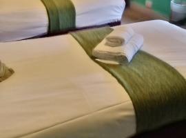 Kings Head Hotel，位于柯比穆尔赛德的酒店