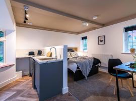 The Coach House, Gatwick，位于霍利的酒店