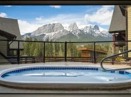 Serene 3BR Rockies Stay with Hot Tub and Near DT