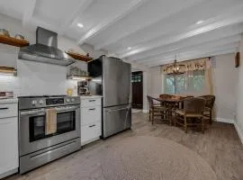 Lolo Bear Cabin Rustic Pets OK Mt Hood retreat