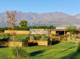 Dobe Lodge，位于Vista Flores的木屋