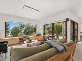 Tranquility Base - 1 Bedroom Cabin - Oceanview