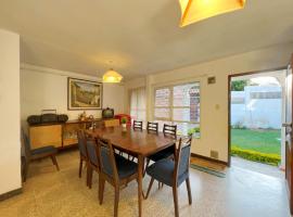 Casa con Jard&iacute;n，位于科恰班巴的乡村别墅