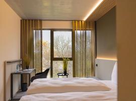 Hotel Schloss Lehen，位于巴特腓特烈斯哈尔的酒店