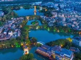 桂林白公馆酒店（象鼻山两江四湖店）