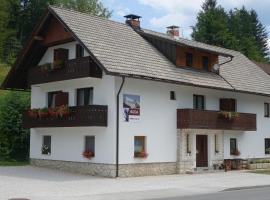 伊雷娜博阿客房公寓，位于博希尼的高尔夫酒店