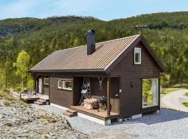 3 Bedroom Awesome Home In Strandebarm