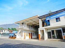 OYO 94834 Homestay Arjuna Near Taman Safari 2 Prigen，位于岩望的酒店