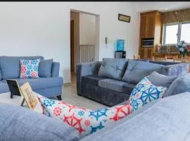 Paradise Found 3Bedroom Apartment with Pool