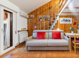 Mountain Nest - Wi-Fi, parcheggio e ascensore - pet friendly，位于塔尔维西奥的酒店