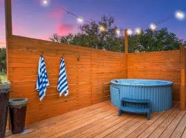 Lyndon's Lodge - Hot Tub & Fire Pit