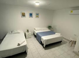 Habitaci&oacute;n cerca al aeropuerto 1，位于卡塔赫纳的自助式住宿