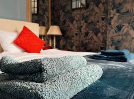 Rock Ferry home，位于伯肯黑德的酒店