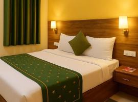 Hotel Urban Zip Affordable - #Near Prem Mandir #Chaar Dham -，位于范兰德凡的酒店