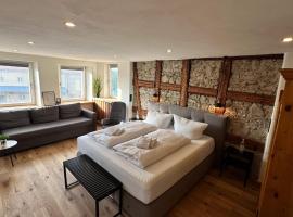Gasthof zum goldenen Schiff - Lehm, Stil & Altstadtflair，位于马克特布赖特的酒店