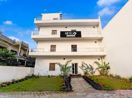 Hotel O Kashi Ghat Varanasi Formerly Gulab Residency，位于Rāmnagar的酒店