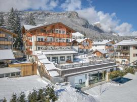 麂皮酒店，位于拉维拉的酒店