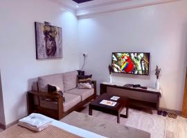 Arabel Riverside Apartment with Swimming Pool，位于纳纽基的酒店