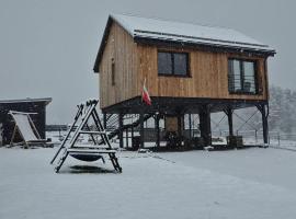Natur House Beskidy - dom z drzewa księżycowego z SAUNĄ i BALIĄ Jacuzzi!!，位于Ślemień的酒店