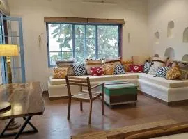 The Camphor Villa - Farmers Deck